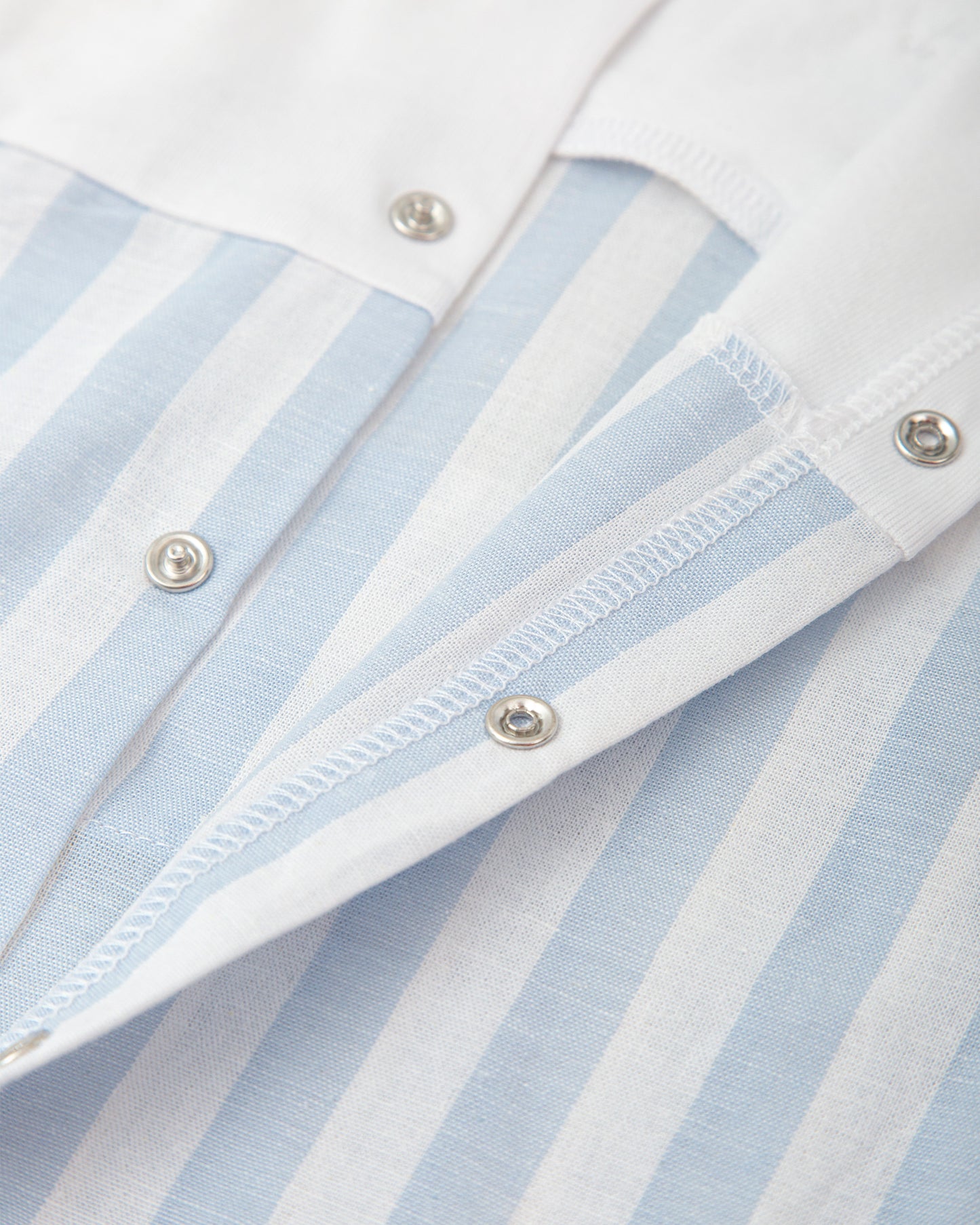 Tutto piccolo 2422 Blue Striped romper