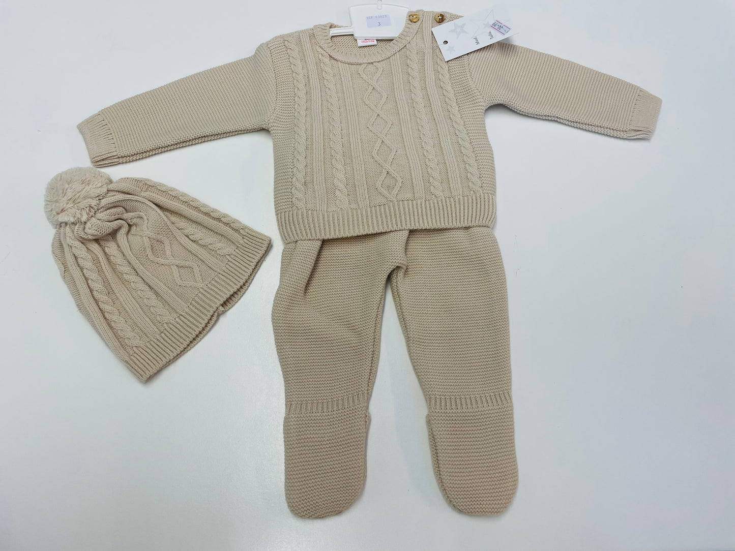 Adorable Beige Knit Set c3020